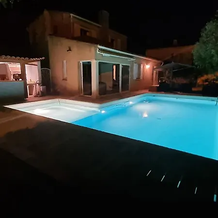 Homestay Familiale Premium Piscine Parking Et Fibre 2 1 Salle De Bain Avec Toilettes